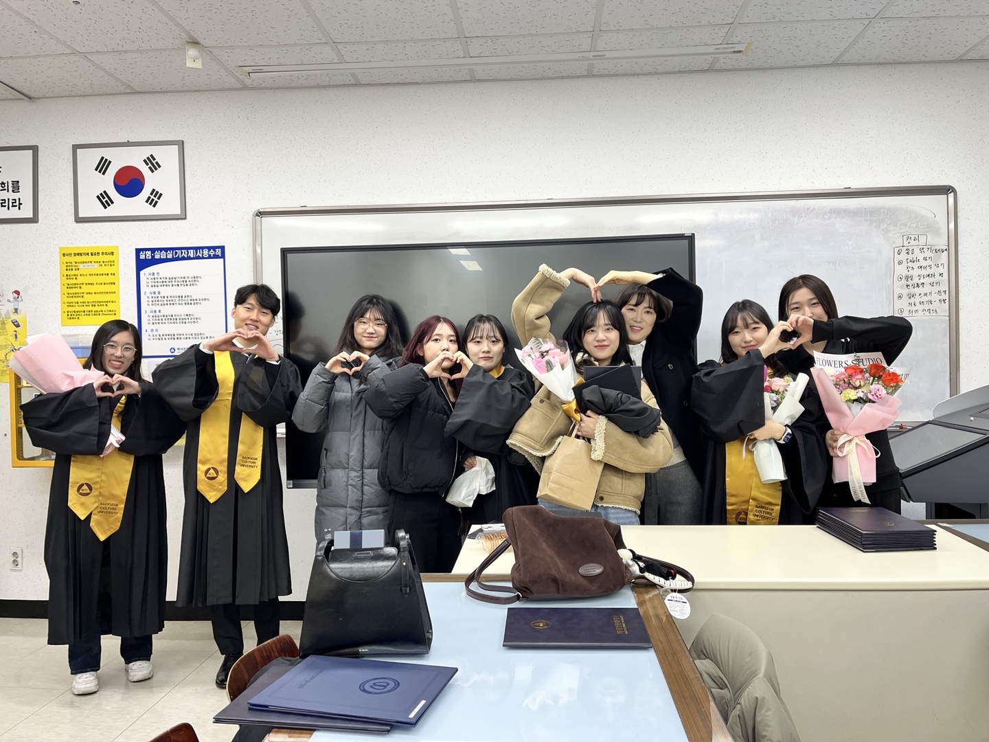 2024학년도 전기 학위수여식/ 22학번 졸업을 축하합니다~~ 1번째 첨부파일 이미지