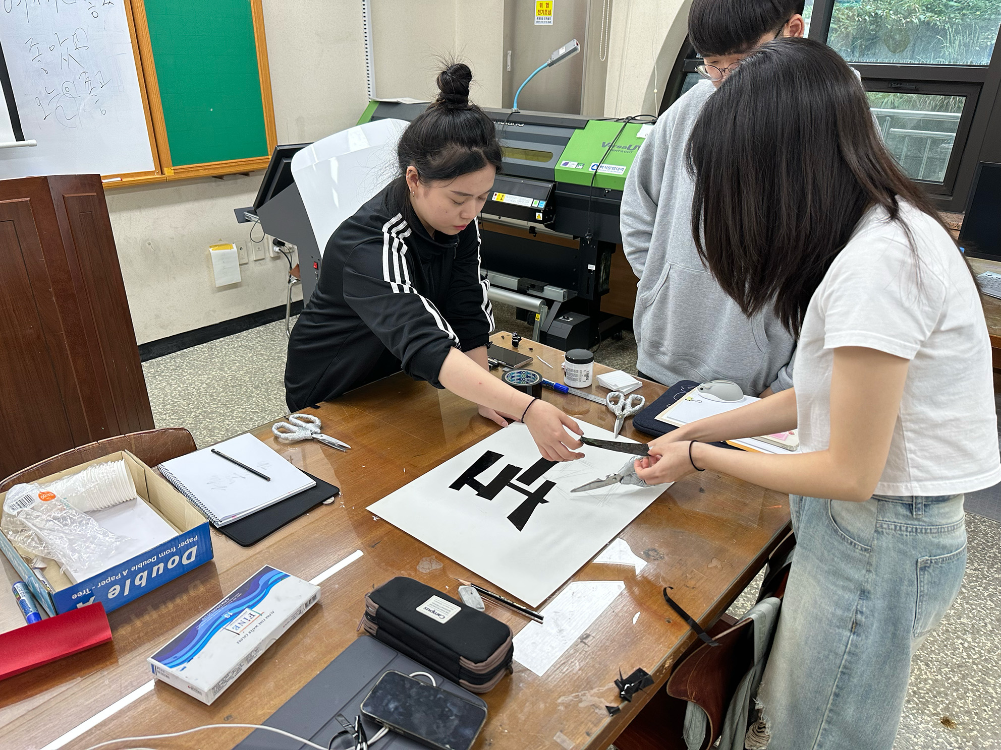 [시각디자인] 2023 1학년 타이포 그래피와 서체 전공 수업 6번째 첨부파일 이미지