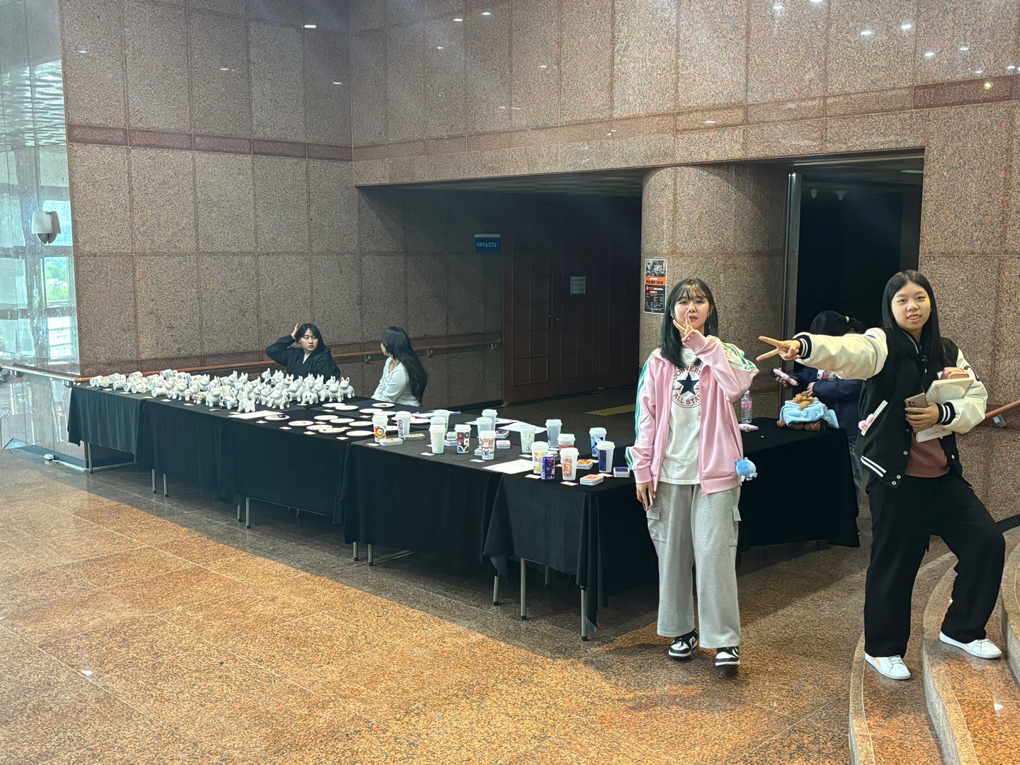 [시각디자인]2024년 5월 29일 축제 부스 운영 12번째 첨부파일 이미지