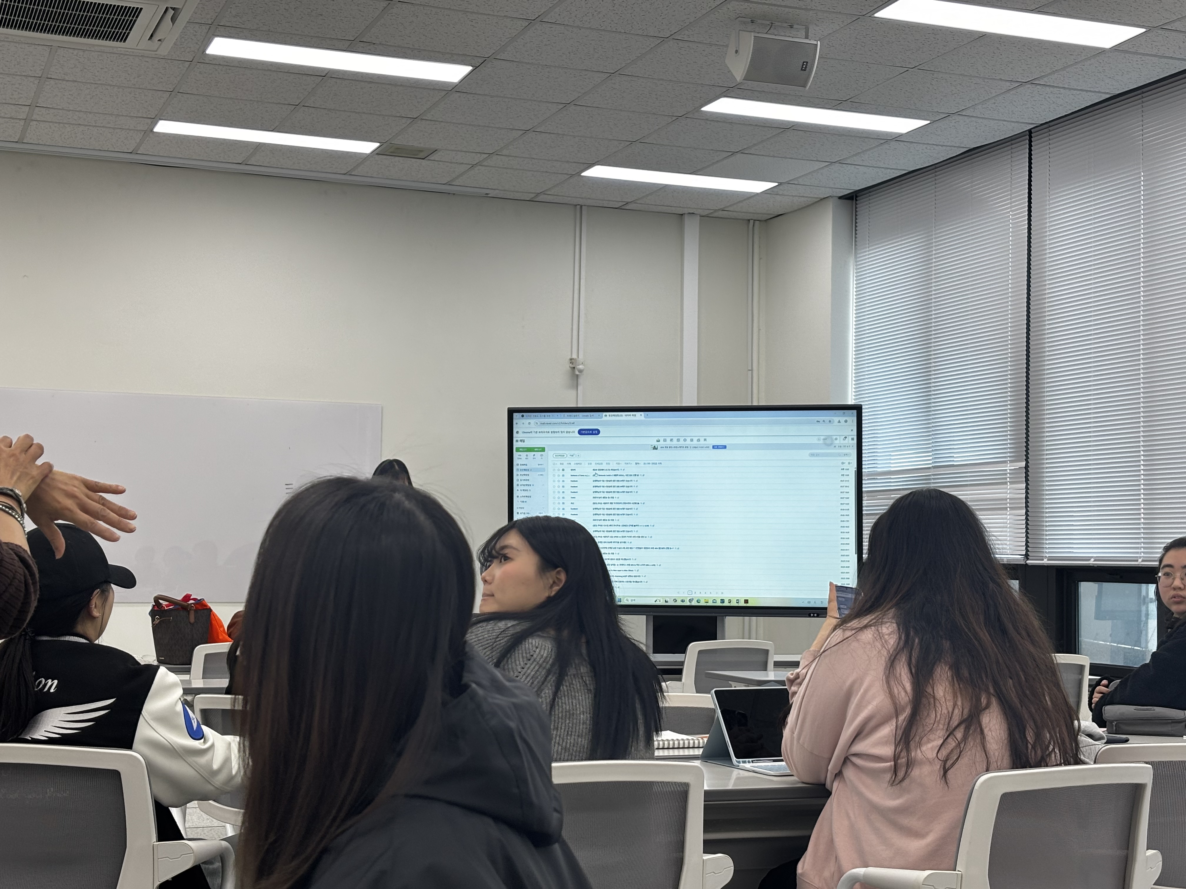 [시각디자인] 아이덴티티 디자인 4주차 수업 2번째 첨부파일 이미지
