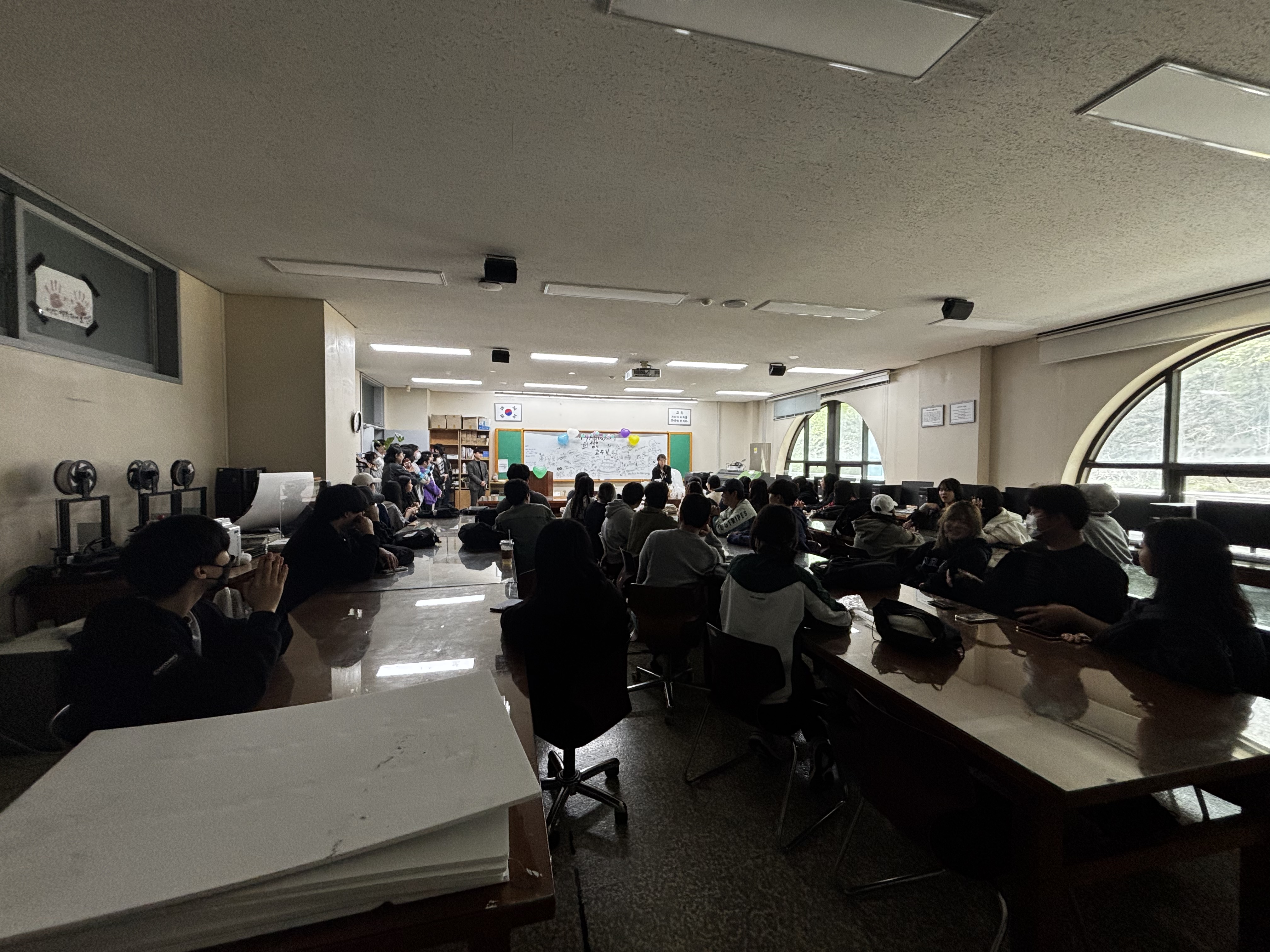 [시각디자인] 최영옥 교수님 생신기념 파티 4번째 첨부파일 이미지