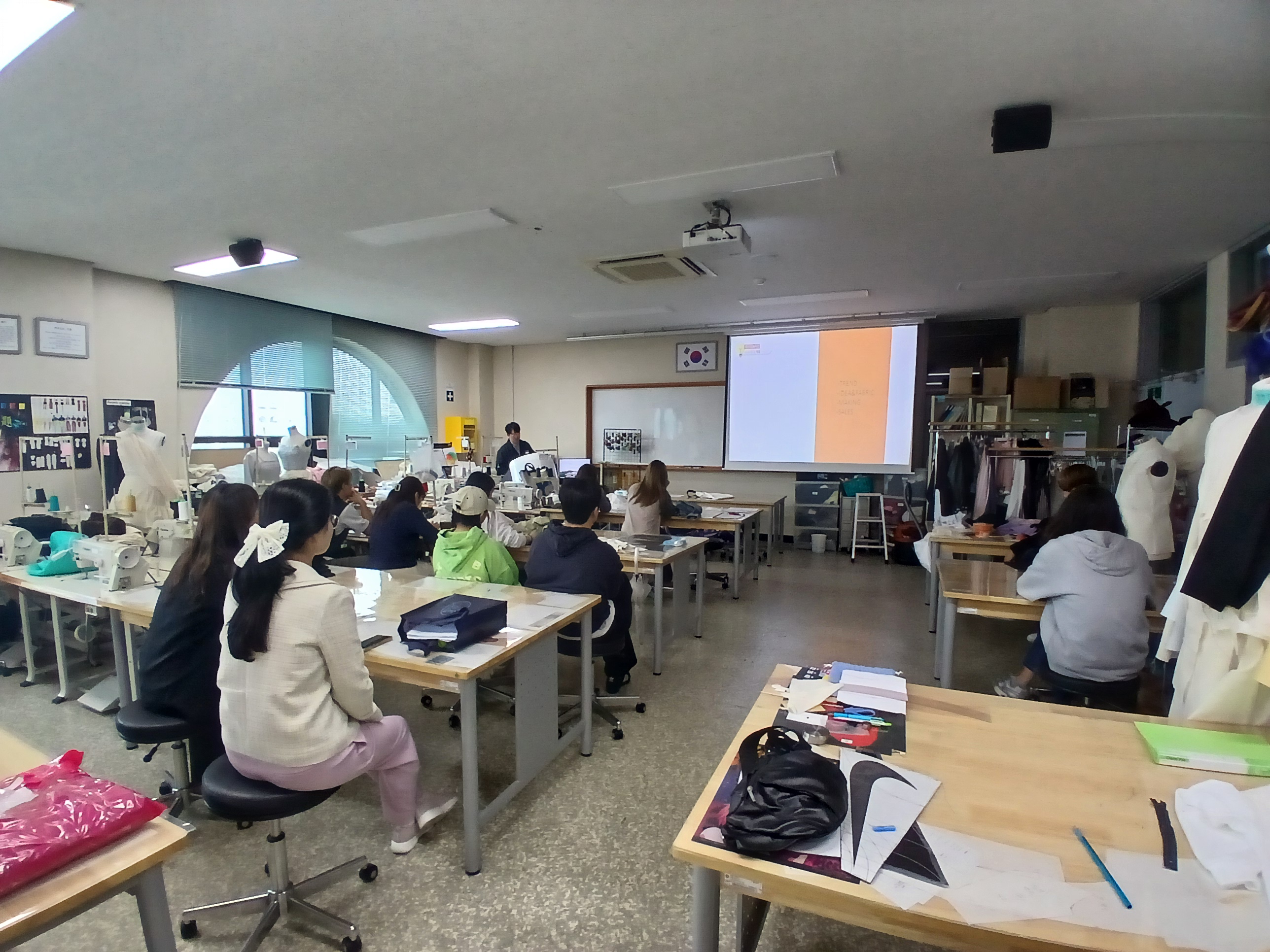 [패션스타일디자인]2025 동기부여-전공선배 특강 5번째 첨부파일 이미지