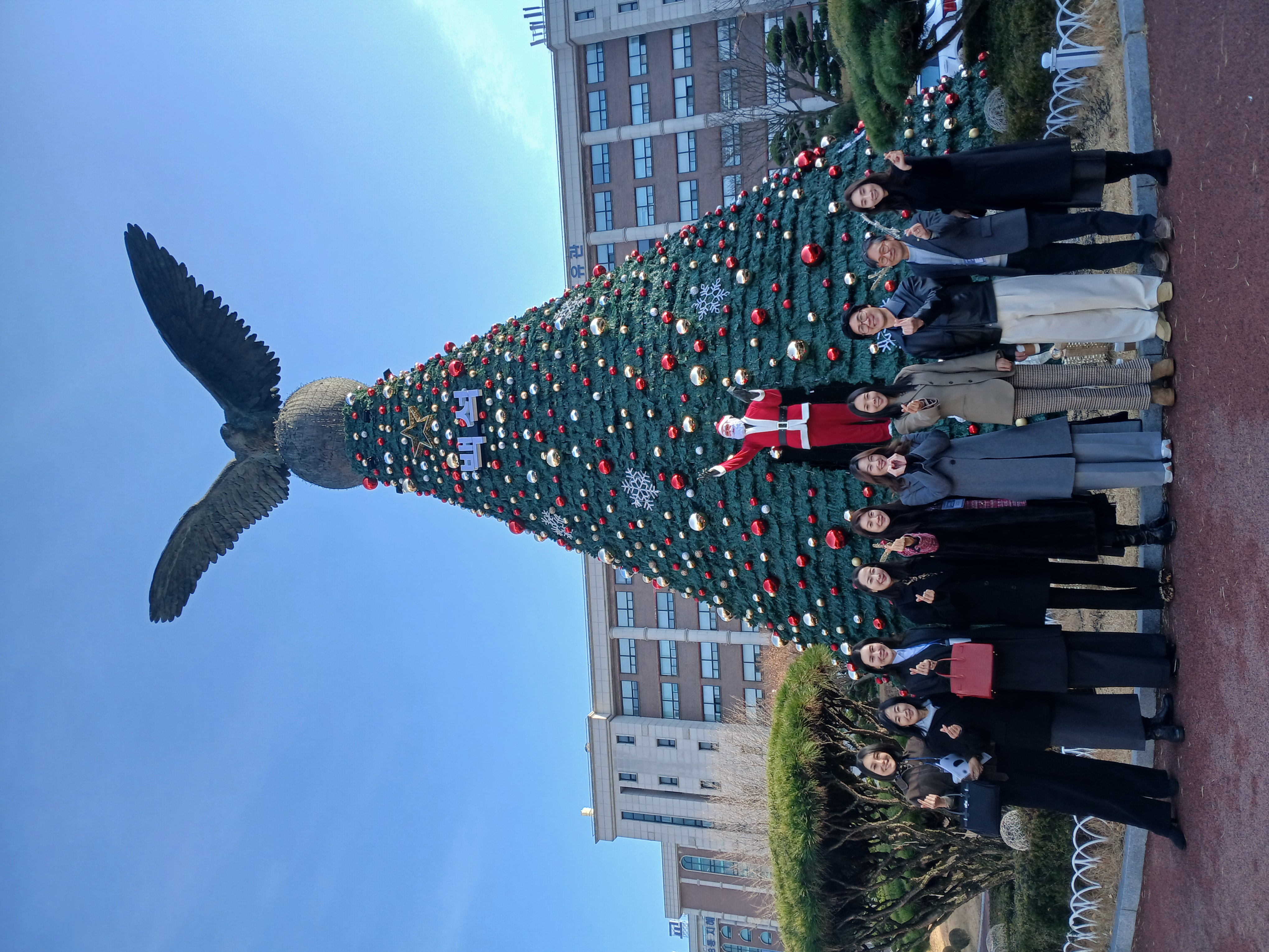 [패션스타일디자인]2025 제15회  캡스톤디자인 상상프로젝트(학술대회) 9번째 첨부파일 이미지