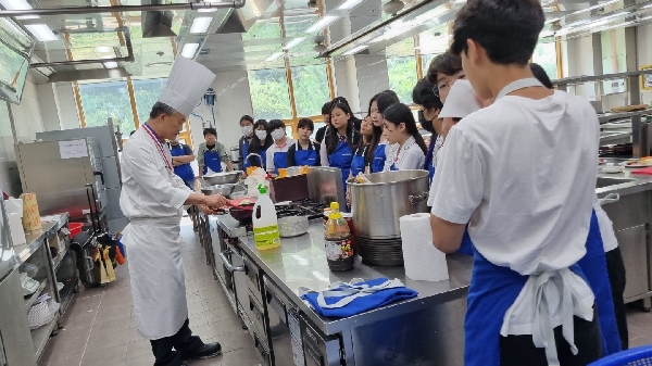 대학연계 진로체험 쉐프체험 (온양신정중학교) 대표이미지