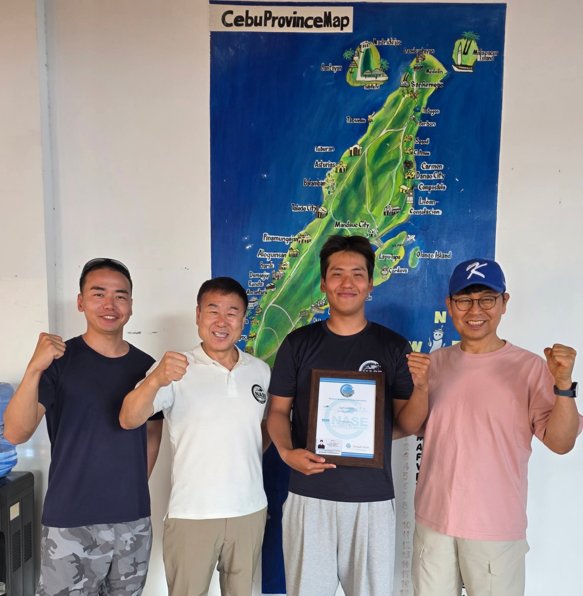 해외취업 담당교수 하계  필리핀 해외 취업 학생 지도 방문 (취업자 자격증 수여) 2번째 첨부파일 이미지