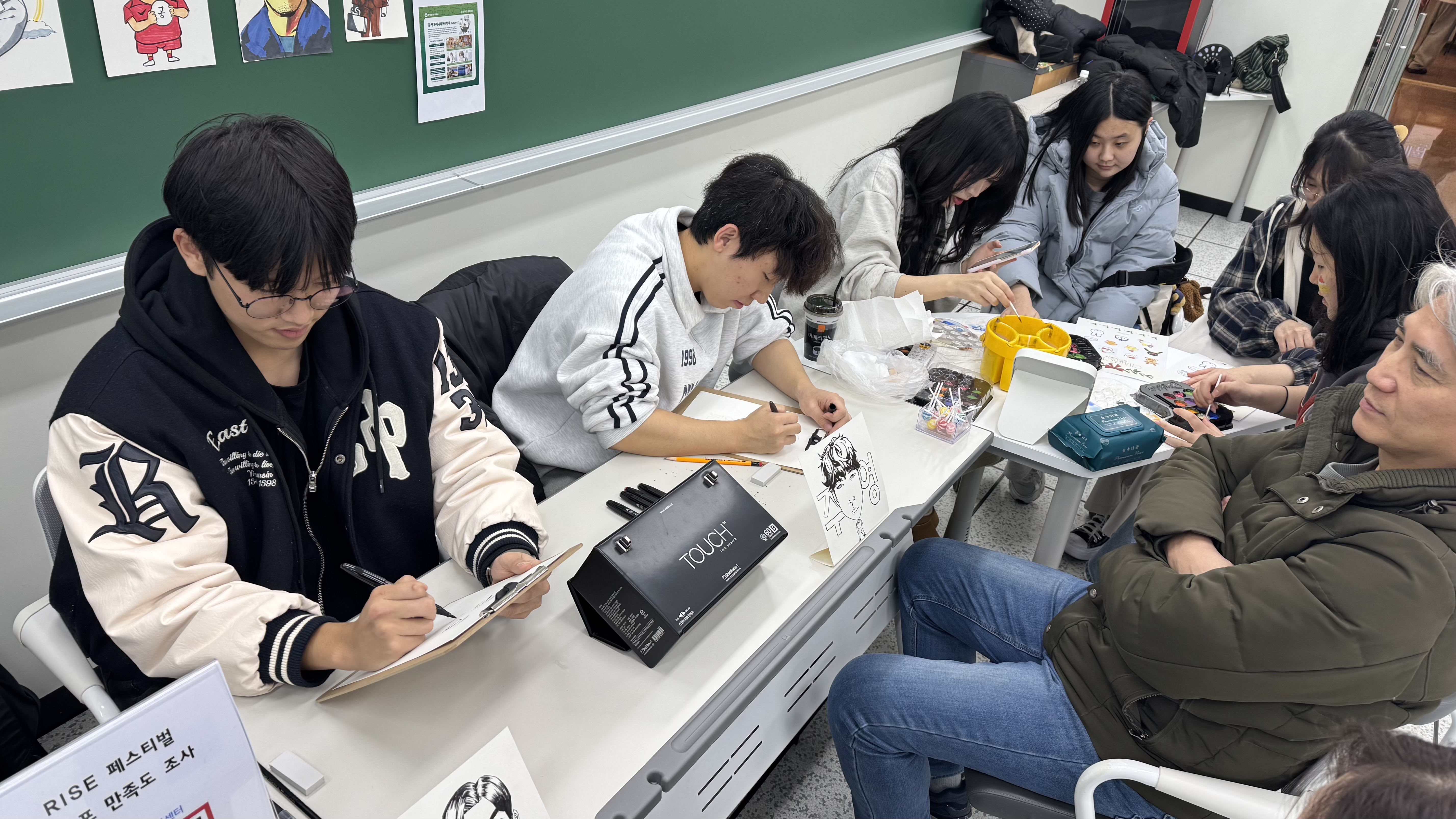  <2025 백석문화대학교 산학협력 EXPO 및 교육혁신성과박람회> 웹툰애니메이션학부 홍보 부스 참여 6번째 첨부파일 이미지