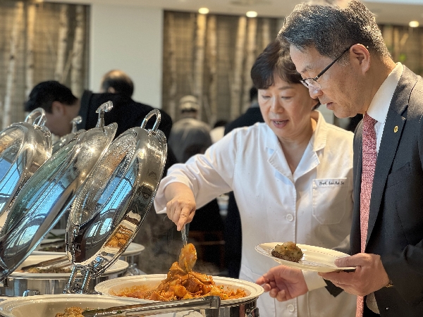 백석문화대학교, 천안시 특산물 활용 소스·메뉴 개발 시식회 및 품평회 개최 대표이미지